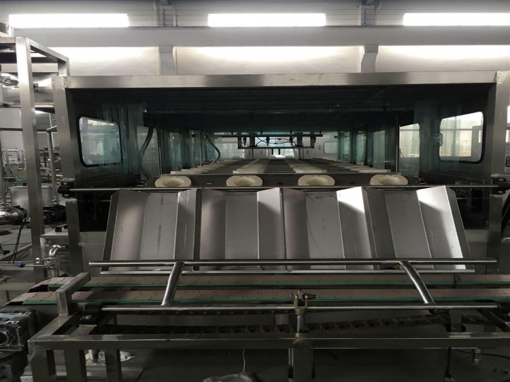 灌裝機(jī)主機(jī)內(nèi)部圖